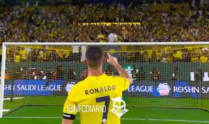 Cristiano Ronaldo WYPATRZYŁ SPEEDA na trybunach i... xD [VIDEO]